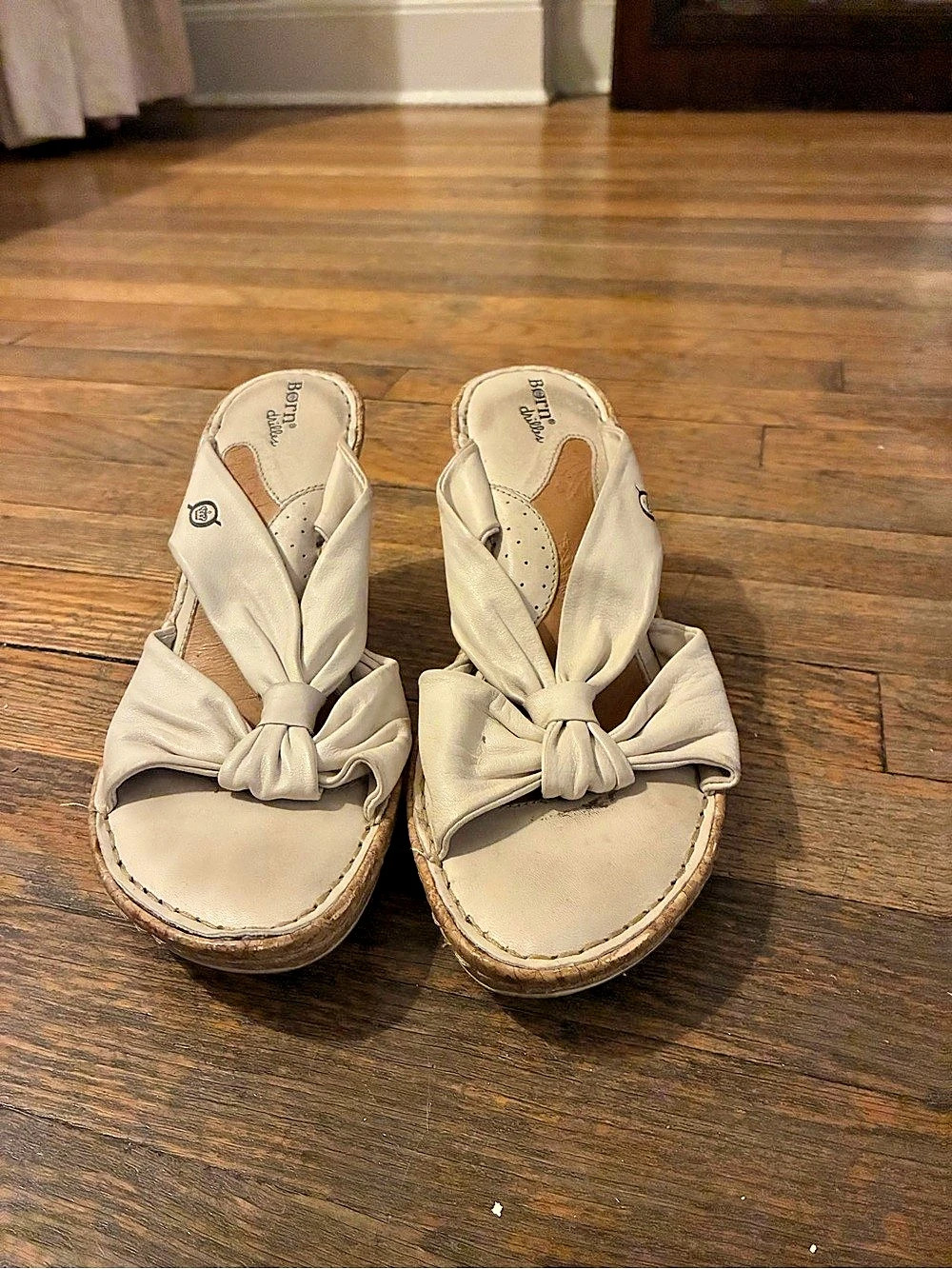 Born Wedge Sandals in Beige Size US 8 / EU 39